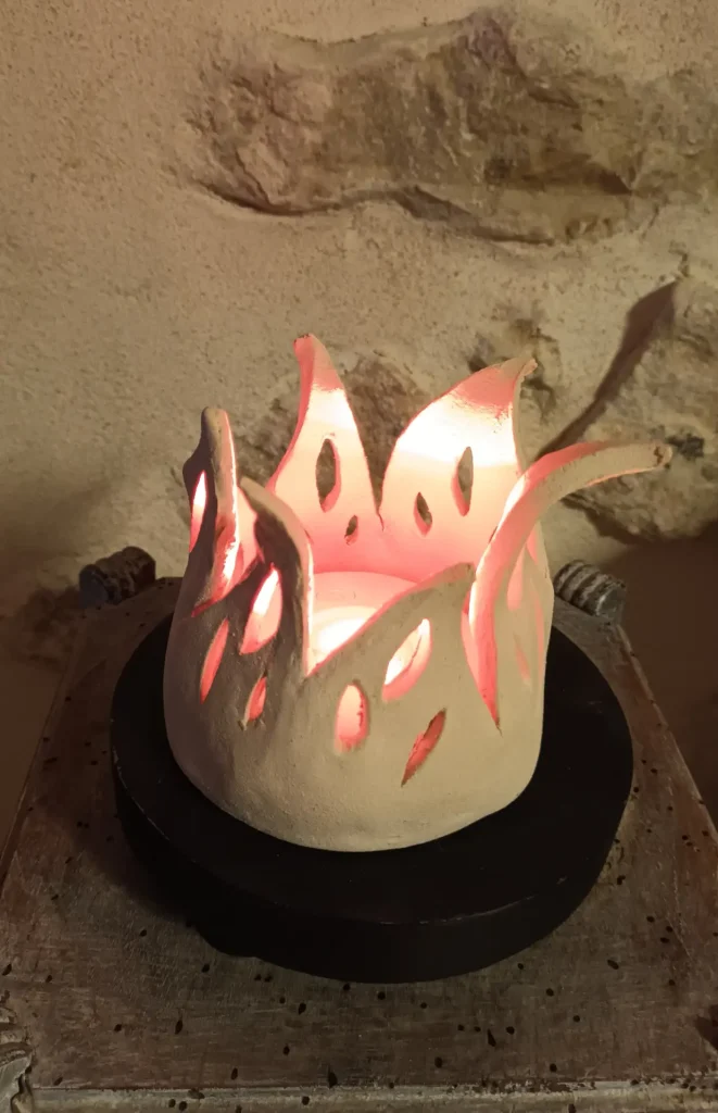 Lampe d'ambiance en céramique, en grès blanc, petit modèle, lumière rose, avec télécommande, rechargeable, Isabelle Morales