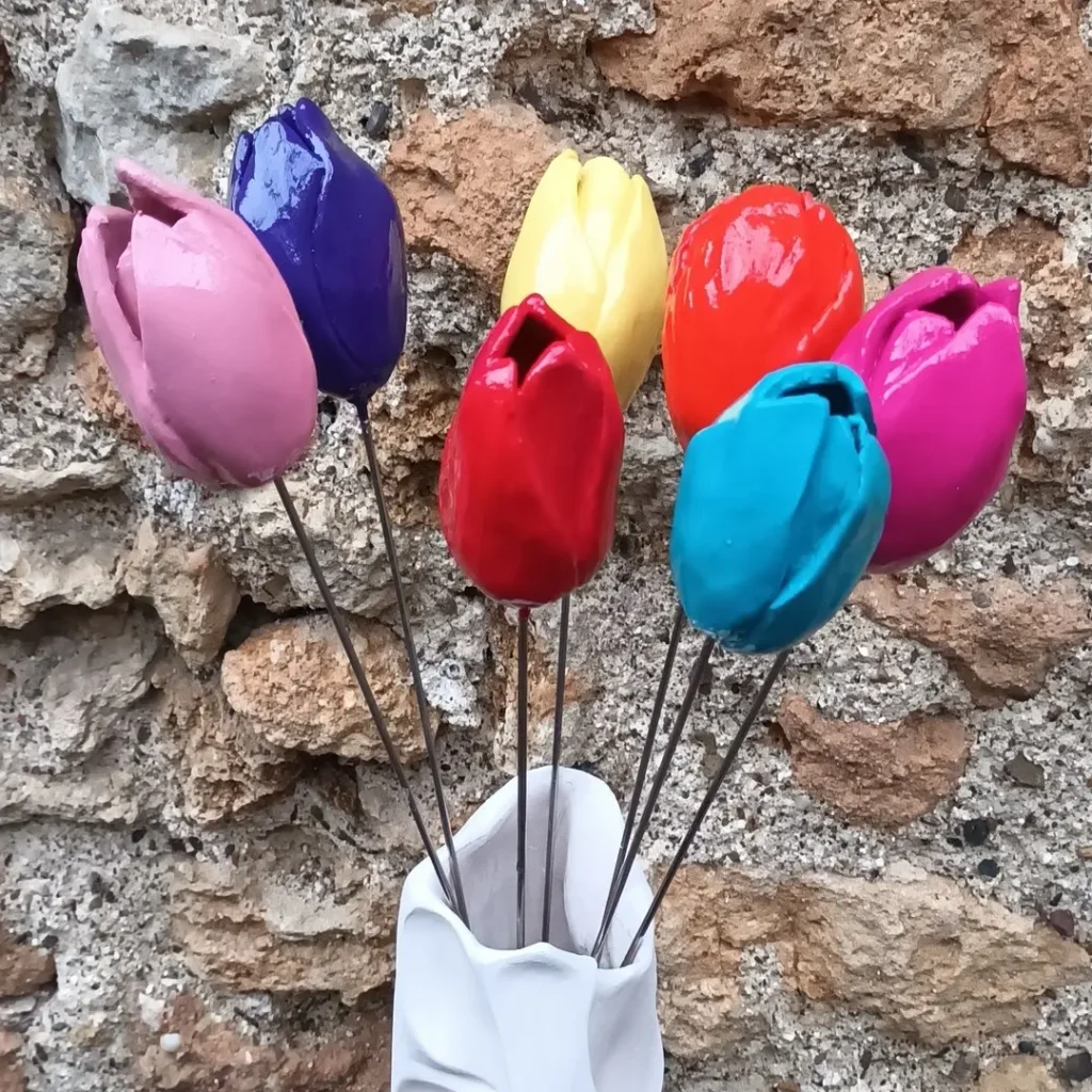Tulipes colorées en céramique, Isabelle Morales