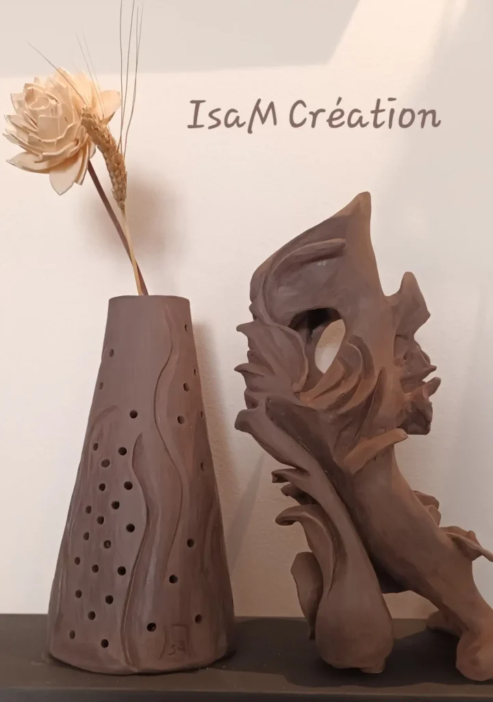 Vase et sculpture en faïence noire, Isabelle Morales